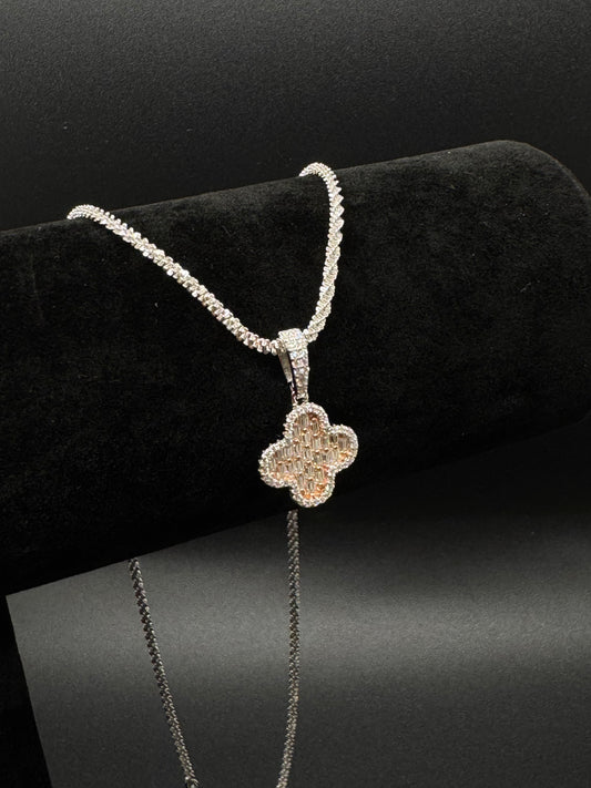 Helen Moissanite Clover Necklace